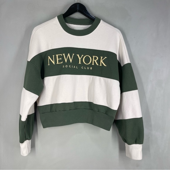 Abercrombie Destination Sunday Crew Sweatshirt
Women Size XS - Picture 2 of 6